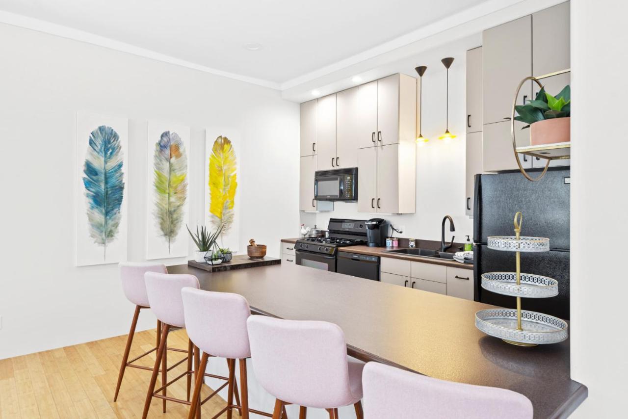 115 N Main Huge 2 Bedroom Unit On Main Street Saint Charles Экстерьер фото